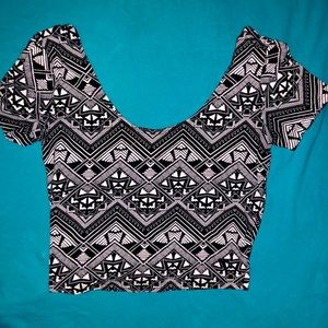 PINK perfect scoop neck crop!